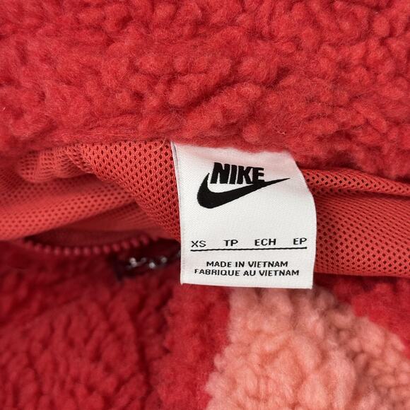 Nike Sherpa Fleece Jacket Womens XS Swoosh Logo Zip Up Teddy Bomber Cozy Pink - Picture 3 of 10